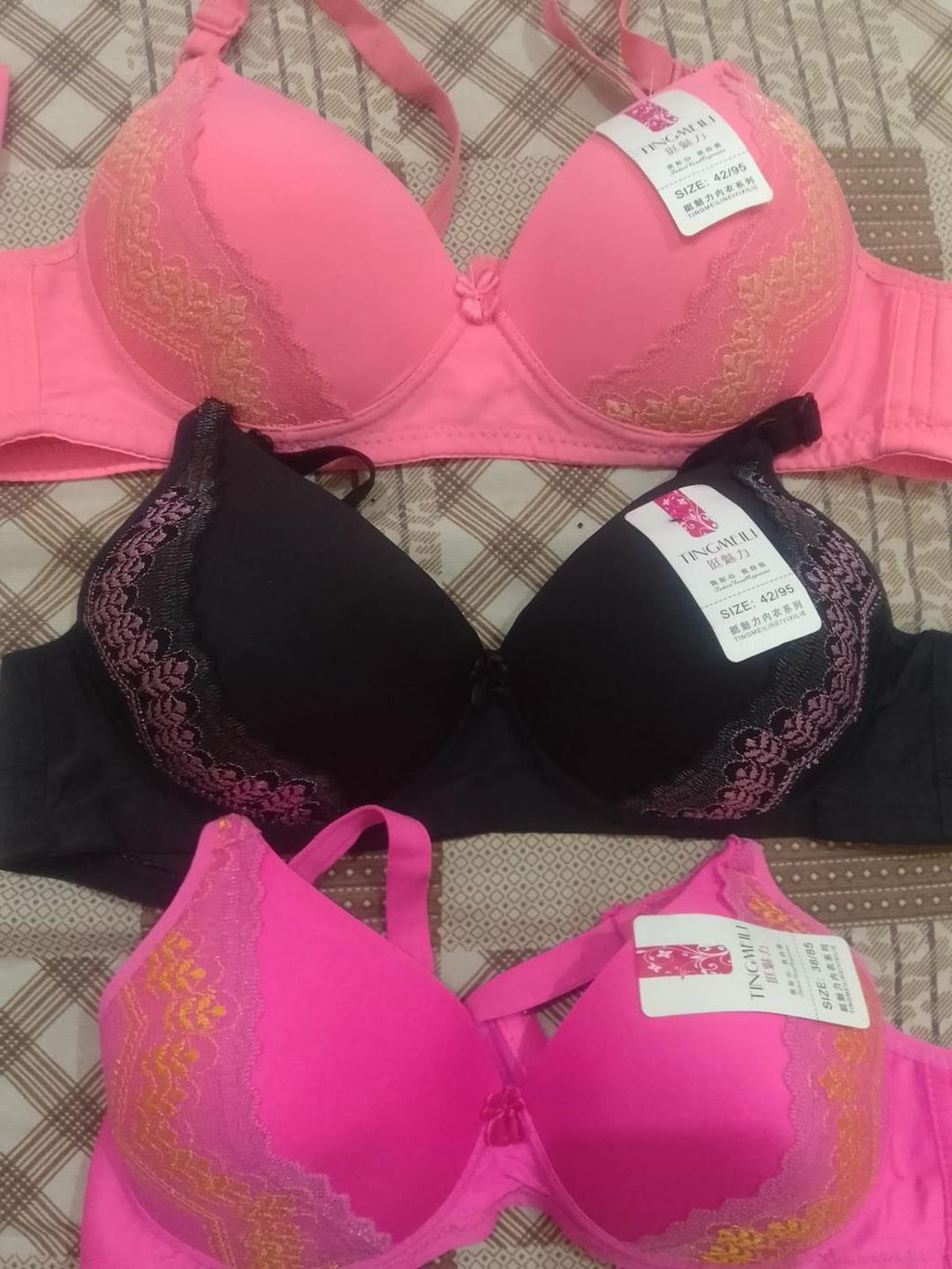 Silk Padded Bra with Embroidery for Daily Wear